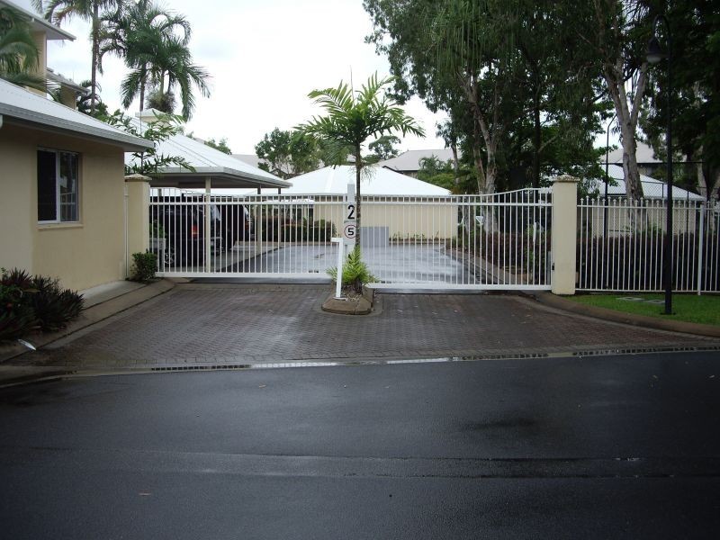 79 Spence Street, Cairns QLD 4870