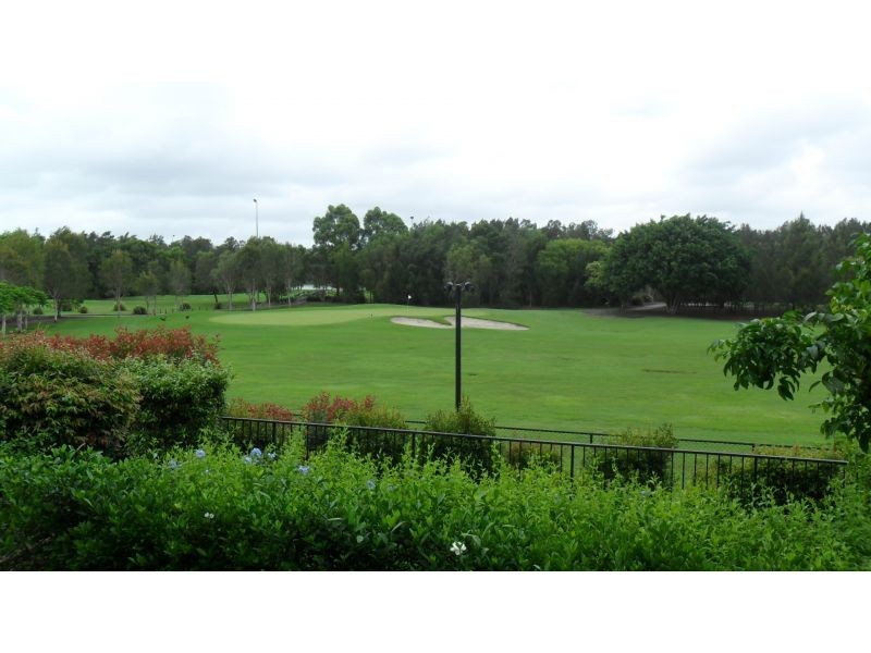 1 The Vistas Drive, Carrara QLD 4211