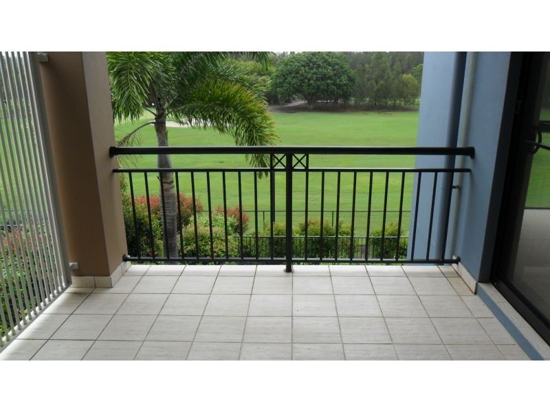 1 The Vistas Drive, Carrara QLD 4211