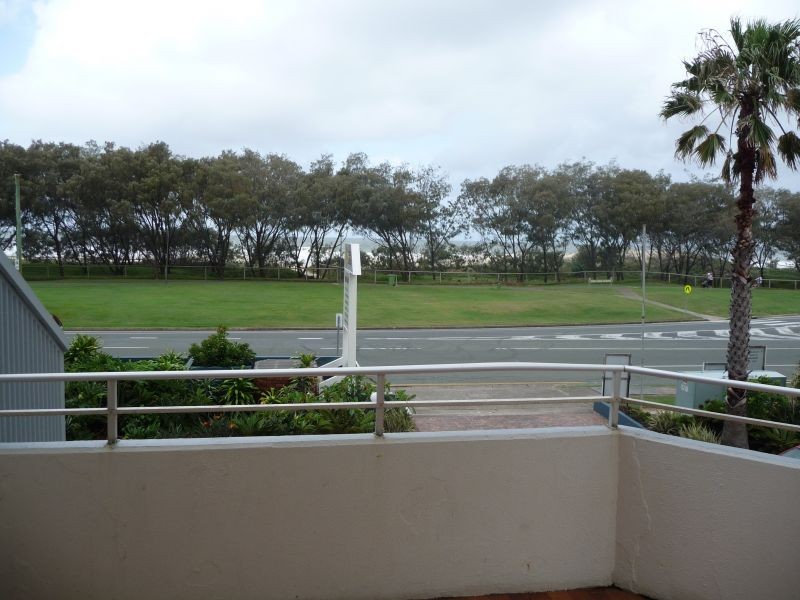 101, 3458 Main Beach Parade, Surfers Paradise QLD 4217