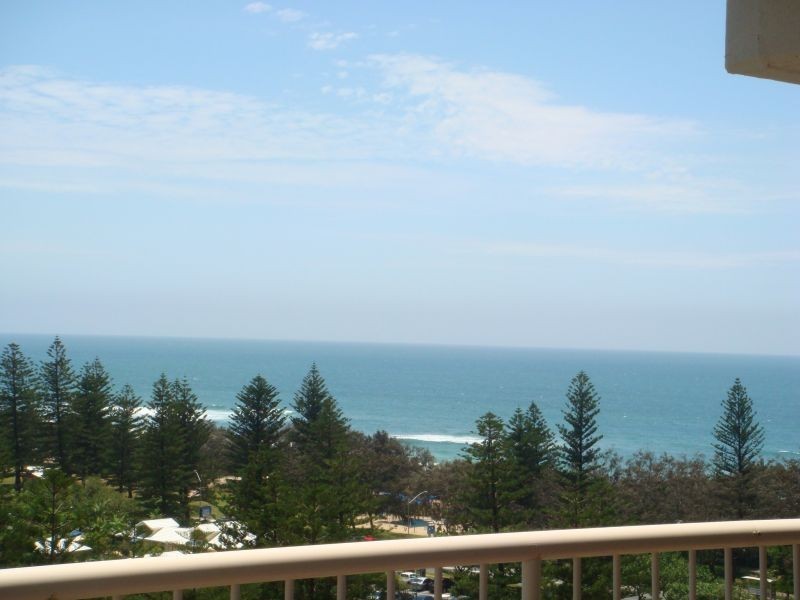 1 Peak Avenue, Main Beach QLD 4217