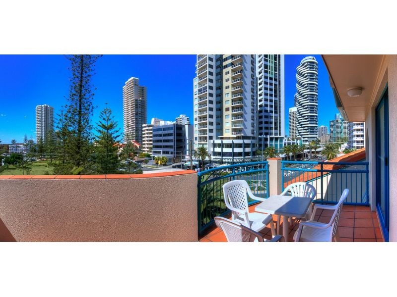 38C, 112 Surf Parade, Broadbeach QLD 4218