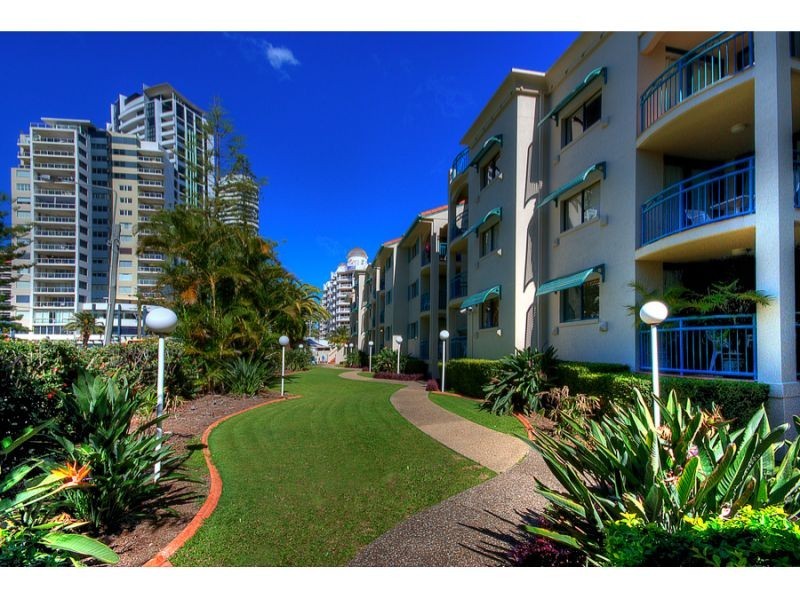 38C, 112 Surf Parade, Broadbeach QLD 4218