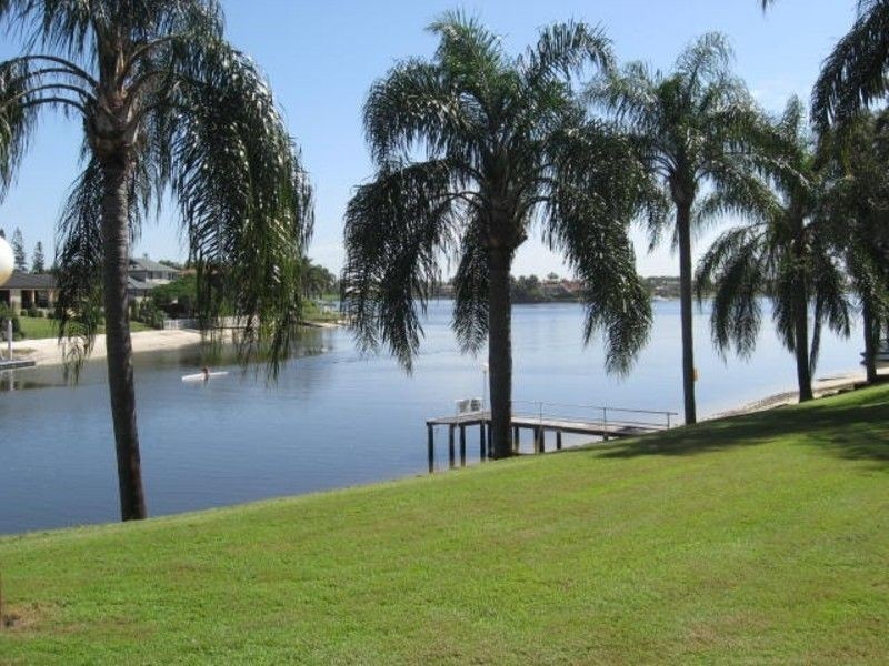 N, 111 Markeri Street, Mermaid Waters QLD 4218