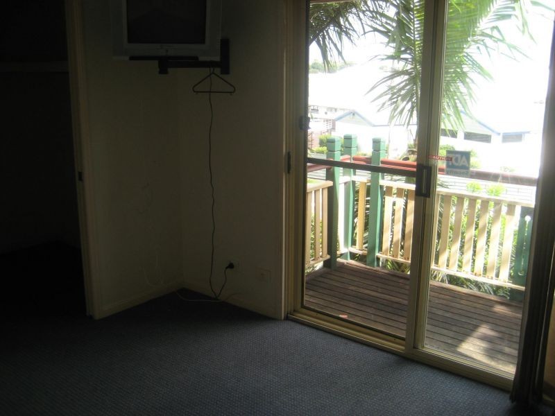 100 Racecourse Road, Bundall QLD 4217