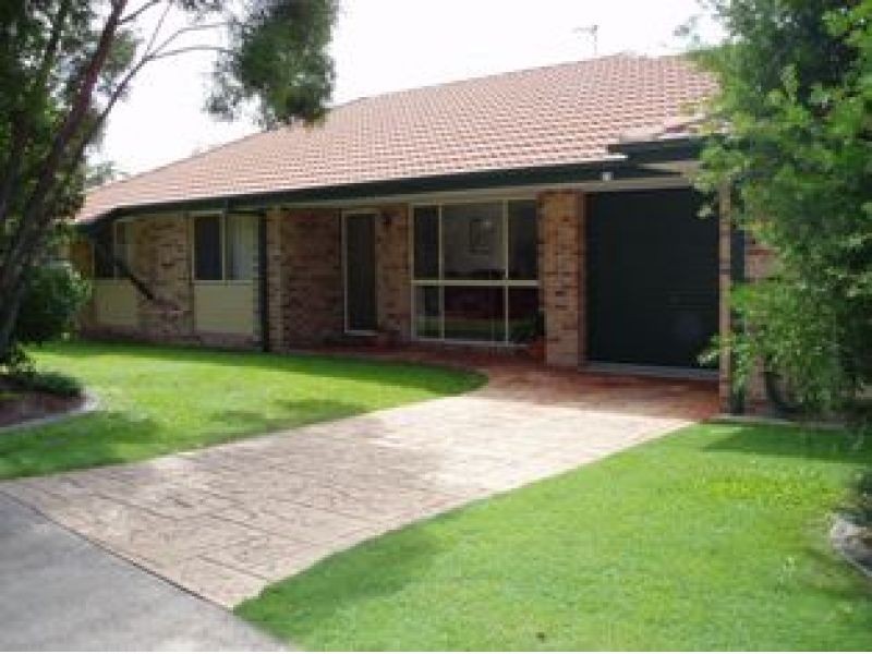 23 Tristan Court, Benowa QLD 4217