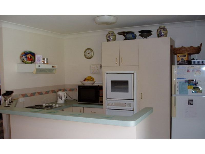 23 Tristan Court, Benowa QLD 4217