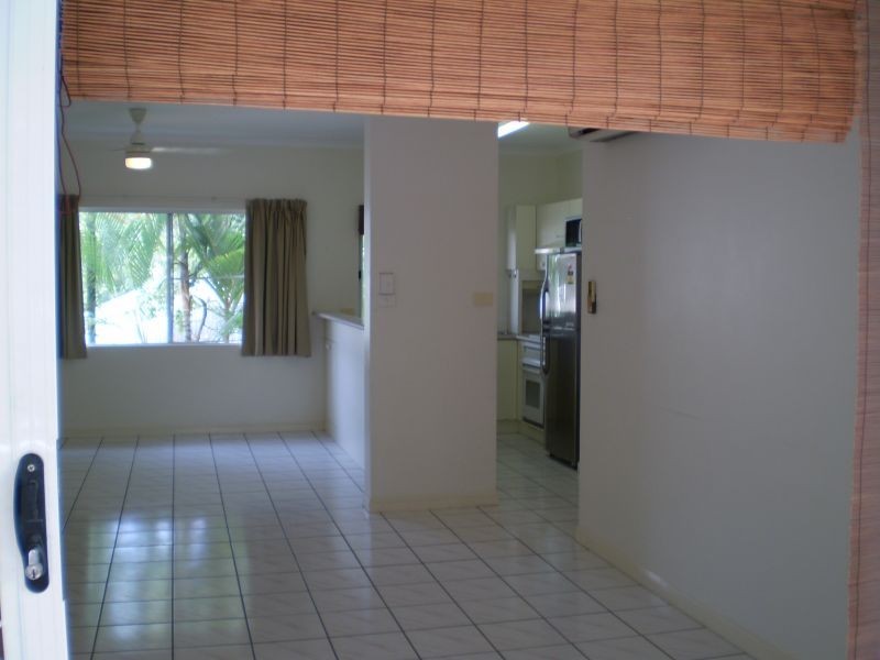 8, 203 Mayers Street, Cairns QLD 4870
