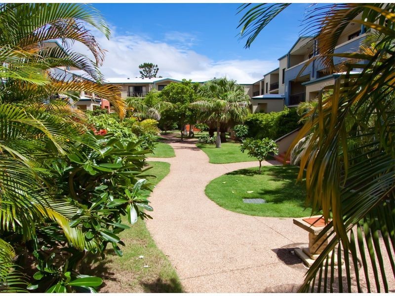 38 Labrador Street, Labrador QLD 4215