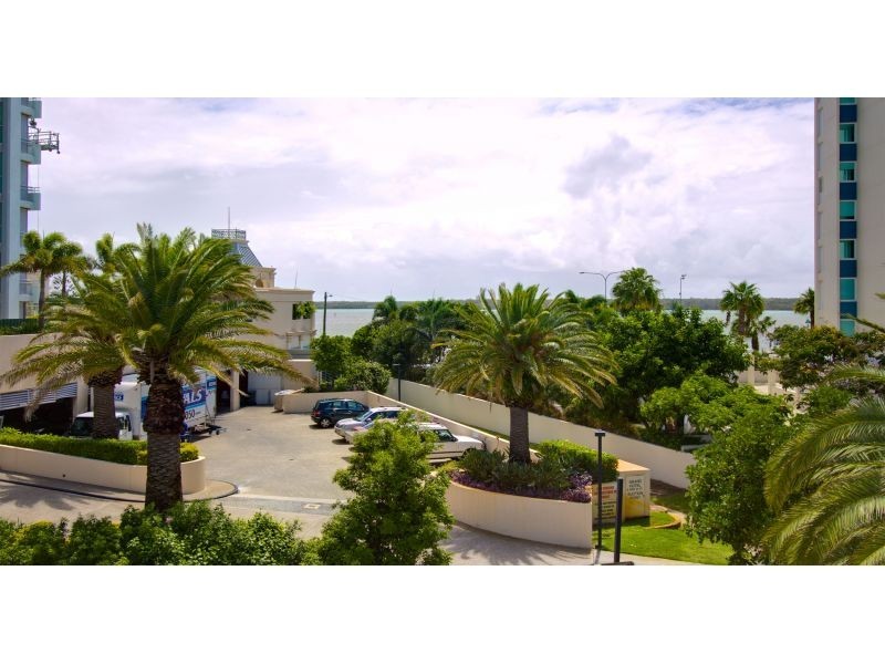 38 Labrador Street, Labrador QLD 4215