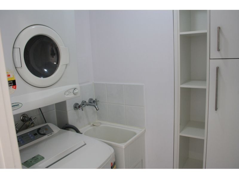 38 Labrador Street, Labrador QLD 4215