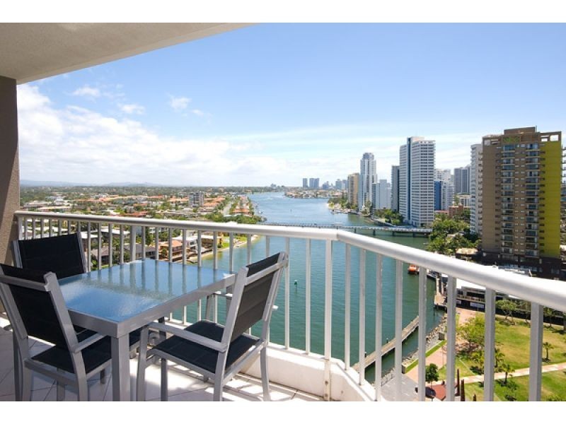 32, 63 Cavill Avenue, Surfers Paradise QLD 4217