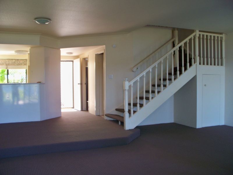 18, 81 Boykambil Esplanade, Hope Island QLD 4212