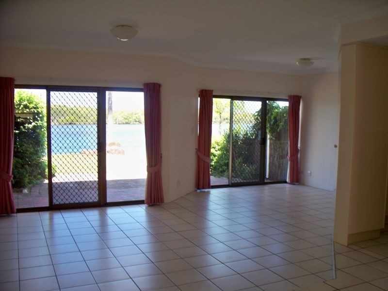 13, 81 Boykambil Esplanade, Hope Island QLD 4212