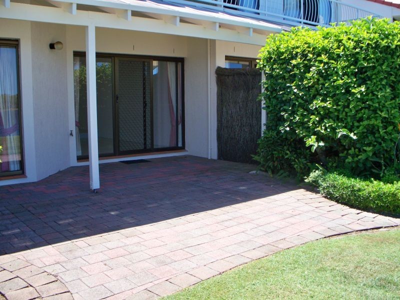 13, 81 Boykambil Esplanade, Hope Island QLD 4212