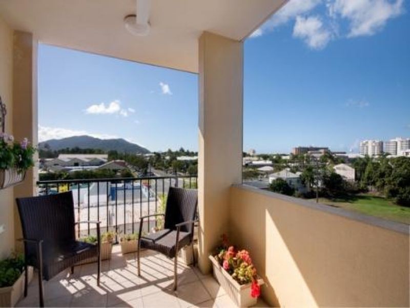 35, 95 McLeod Street, Cairns QLD 4870