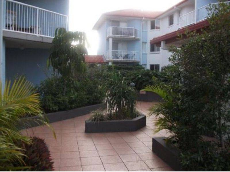 75 Bayview Street, Runaway Bay QLD 4216