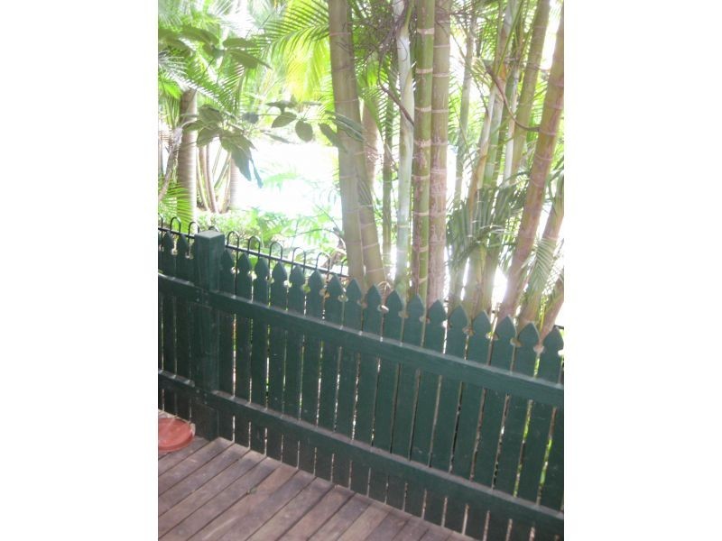 100 Racecourse Road, Bundall QLD 4217