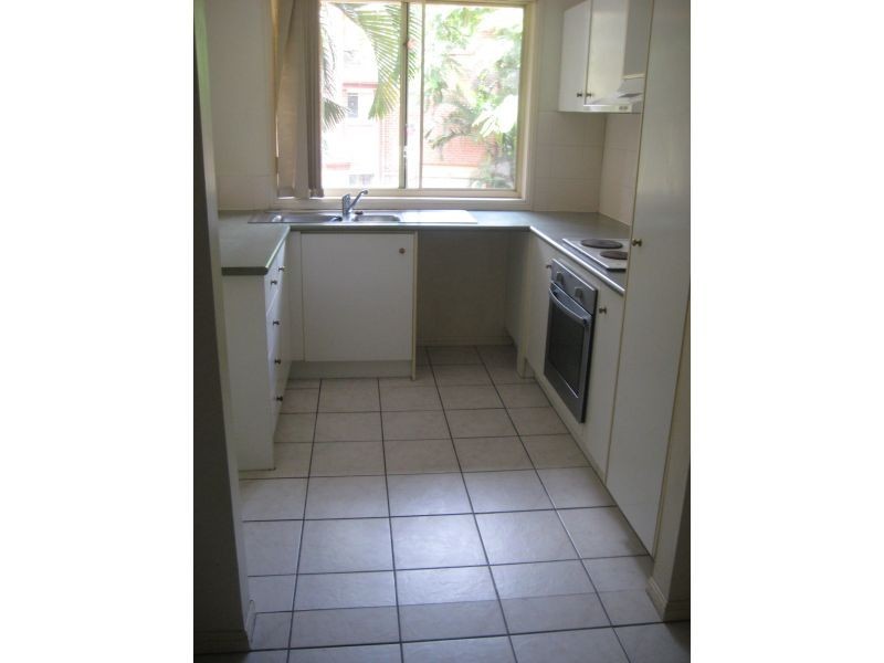 100 Racecourse Road, Bundall QLD 4217