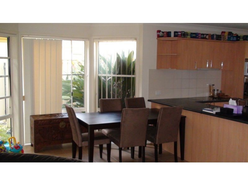 14, 99-101 Heeb Street, Benowa QLD 4217