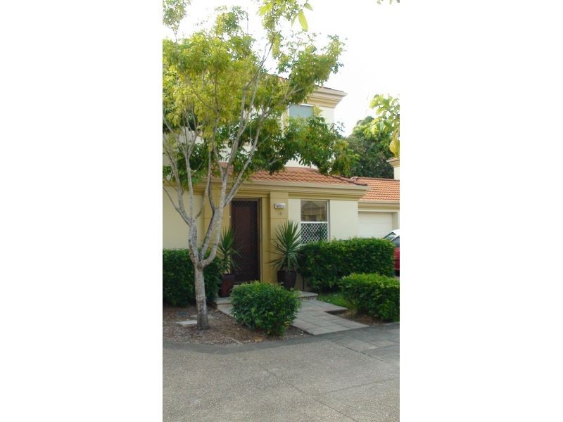 14, 99-101 Heeb Street, Benowa QLD 4217