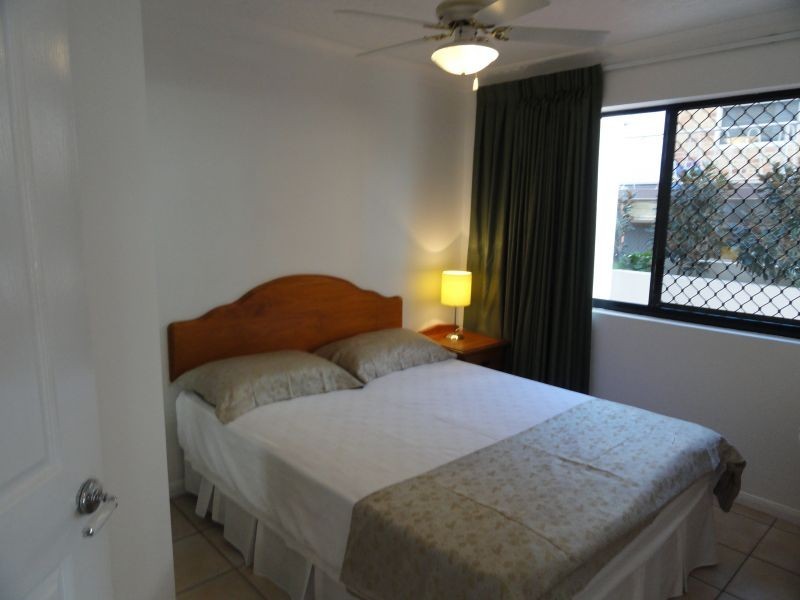 2, 12 Paradise Island, Surfers Paradise QLD 4217