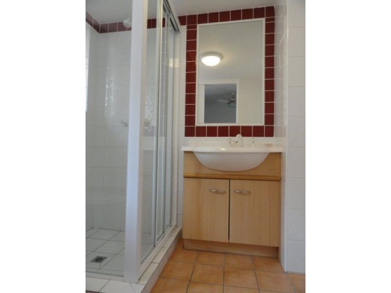 2, 12 Paradise Island, Surfers Paradise QLD 4217