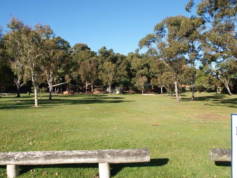 78/12 Landau Court, Miami QLD 4220