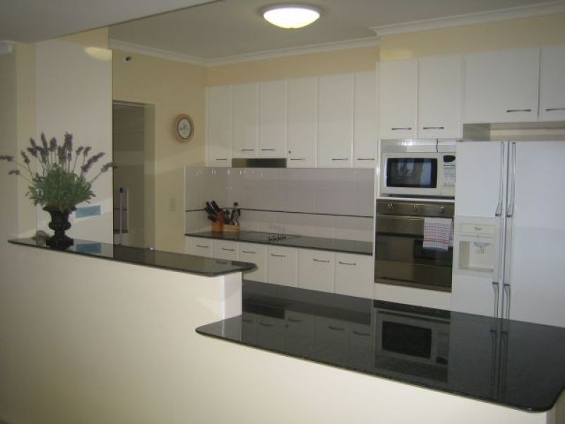 53, 1-9 Hughes Avenue, Main Beach QLD 4217