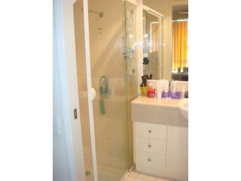 20 Brown Street, Labrador QLD 4215