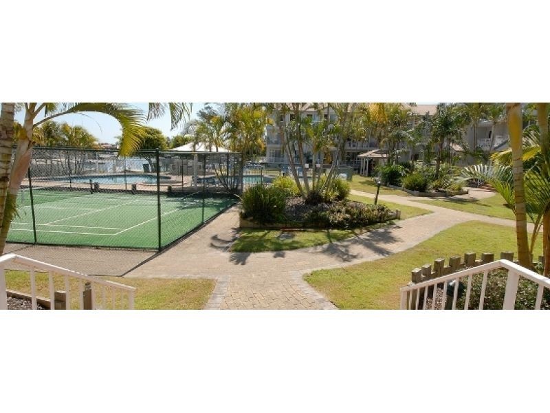 52, 6 Back Street, Biggera Waters QLD 4216