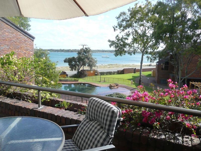 97 Sylvan Beach Esplanade, Bellara QLD 4507