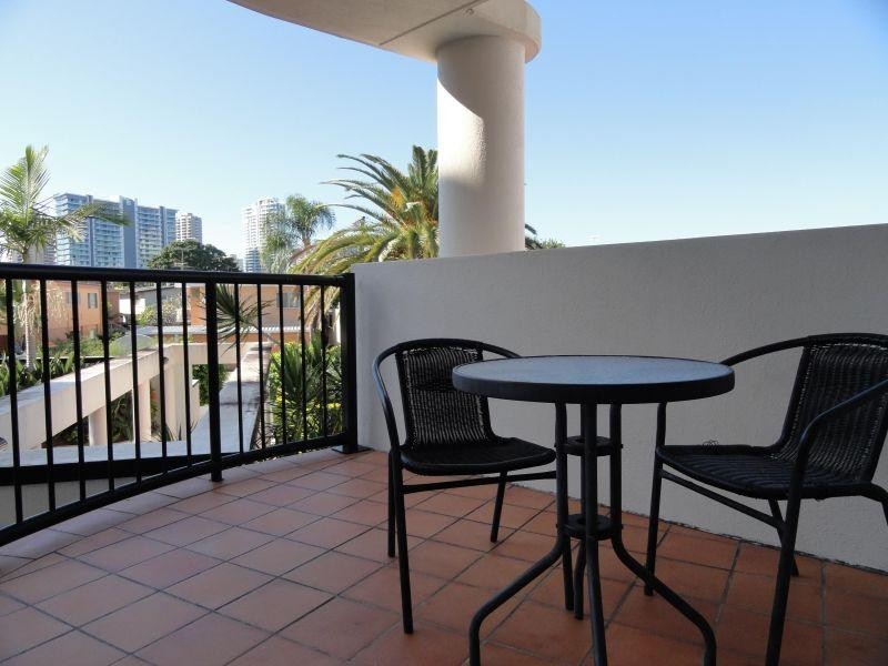 12 Paradise Island, Surfers Paradise QLD 4217