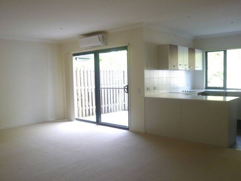 2 Catalina Way, Upper Coomera QLD 4209