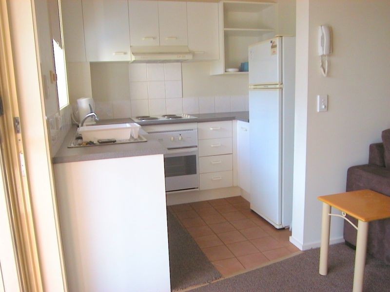 20, 3-5 Barranbali Street, Chevron Island QLD 4217