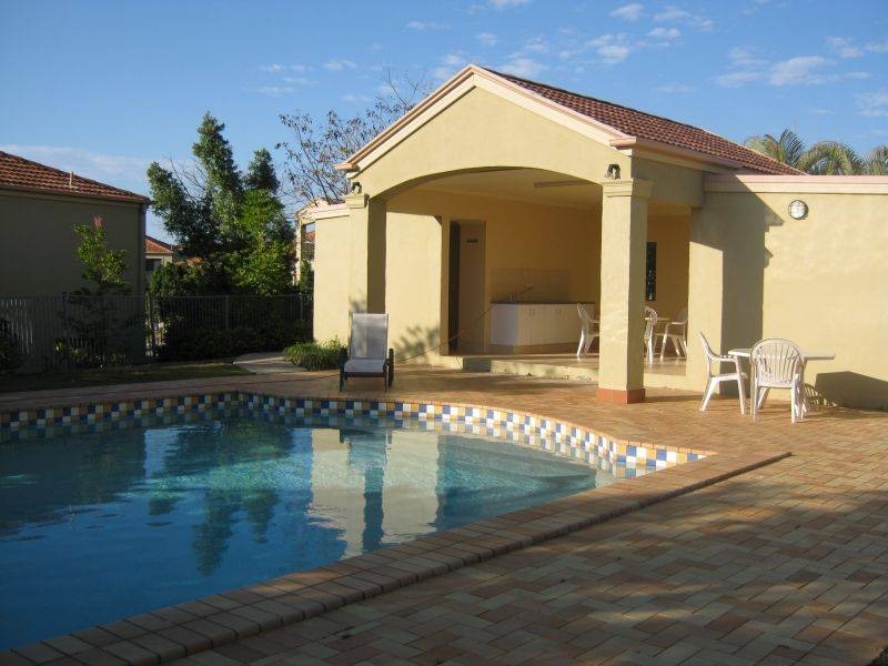 1 Santa Isobel Boulevard, Pacific Pines QLD 4211