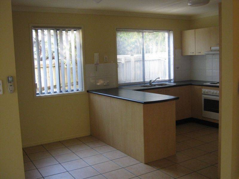 1 Santa Isobel Boulevard, Pacific Pines QLD 4211