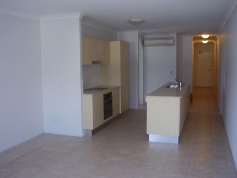 16, 95 McLeod Street, Cairns QLD 4870