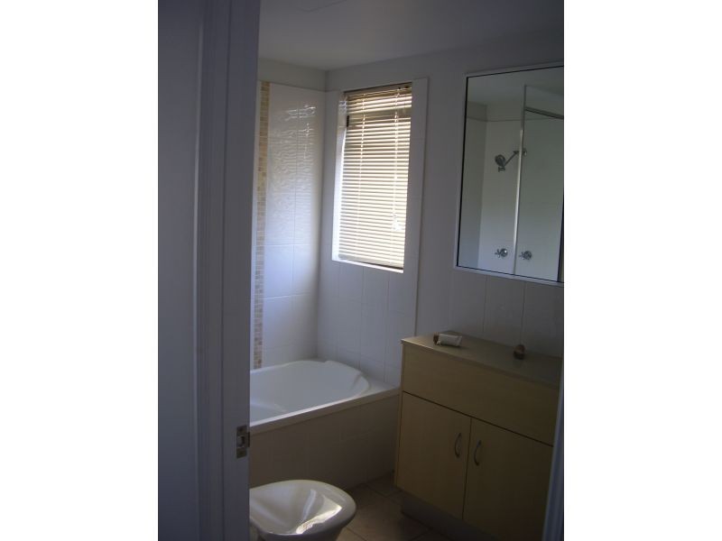 16, 95 McLeod Street, Cairns QLD 4870