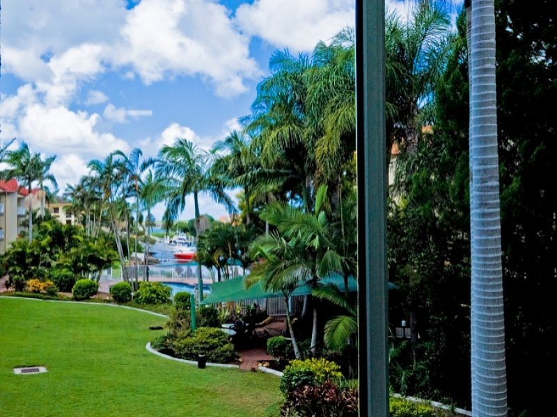 unit 1, 22 Jennifer Avenue, Runaway Bay QLD 4216