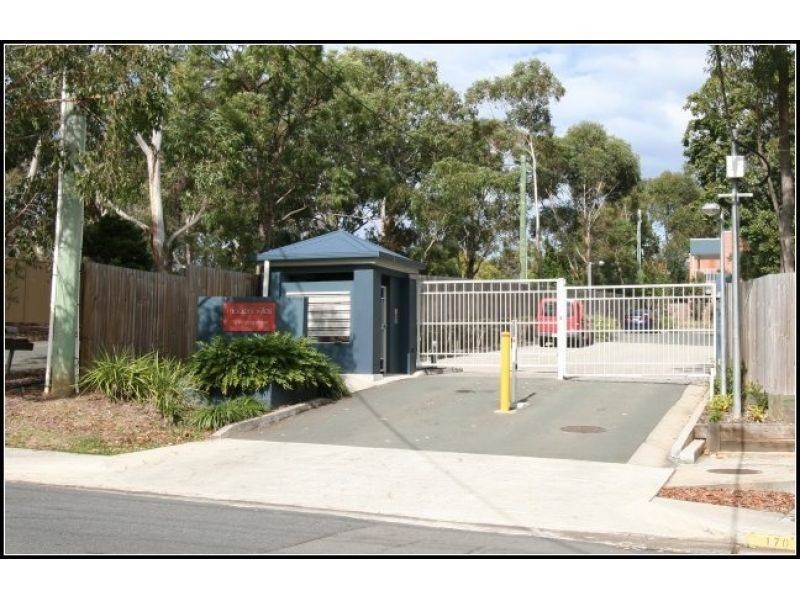 170 Whiting Street, Labrador QLD 4215