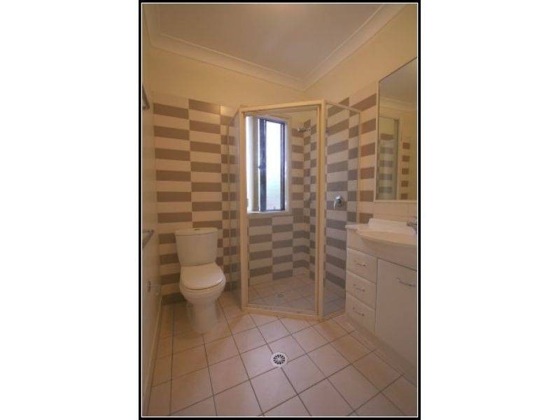 170 Whiting Street, Labrador QLD 4215