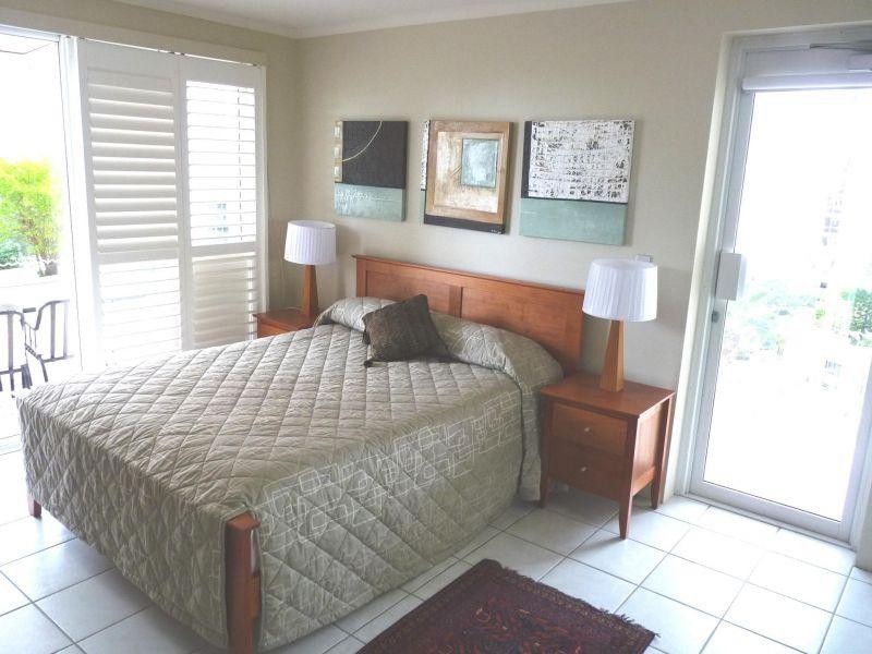 1-9 Hughes Avenue, Main Beach QLD 4217