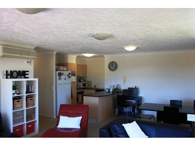 38 Labrador Street, Labrador QLD 4215