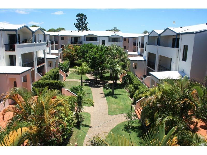 38 Labrador Street, Labrador QLD 4215