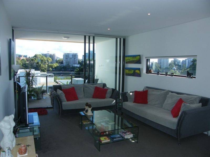 325/10 Pidgeon Close, West End QLD 4101