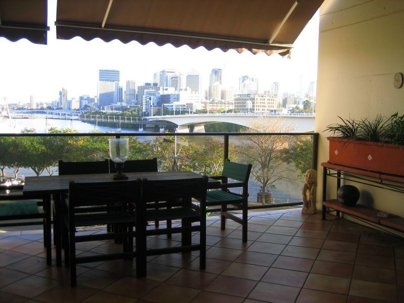 7, 26 Lower River Terrace, South Brisbane QLD 4101