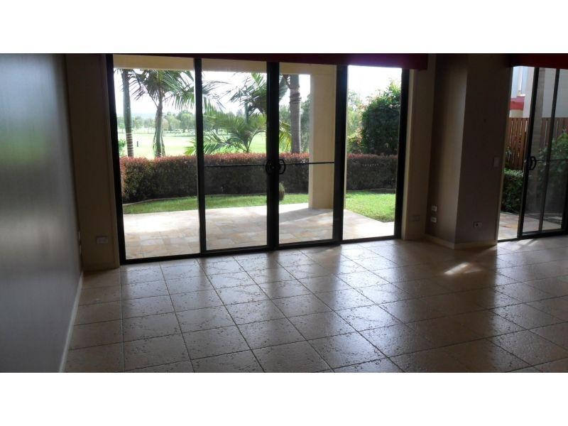 1 The Vistas Drive, Carrara QLD 4211