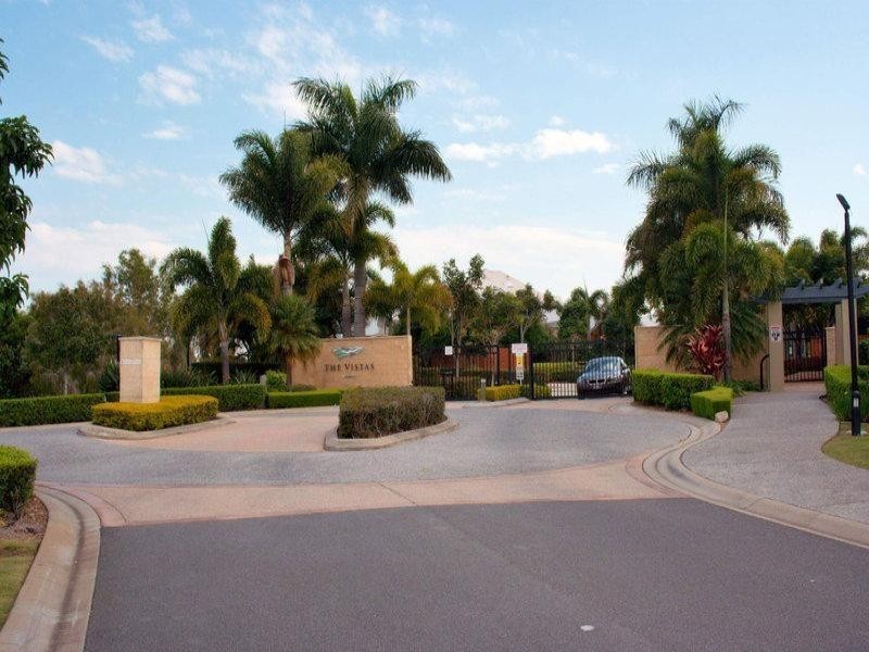 1 The Vistas Drive, Carrara QLD 4211