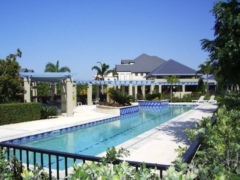 1 The Vistas Drive, Carrara QLD 4211